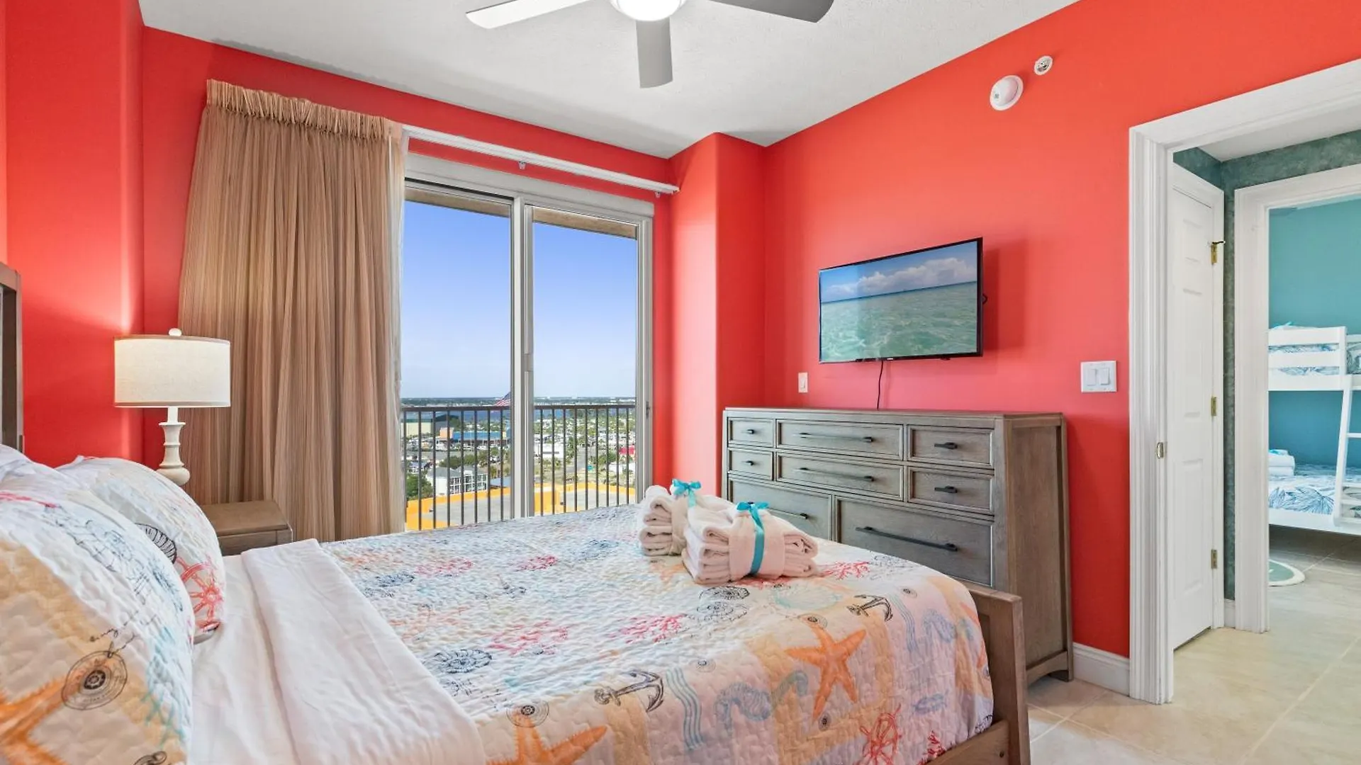 別荘 Treasure Shores-3Br Beachfront Corner Unit Sleeps 8 With Stunning Gulf Views! パナマシティービーチ 米国